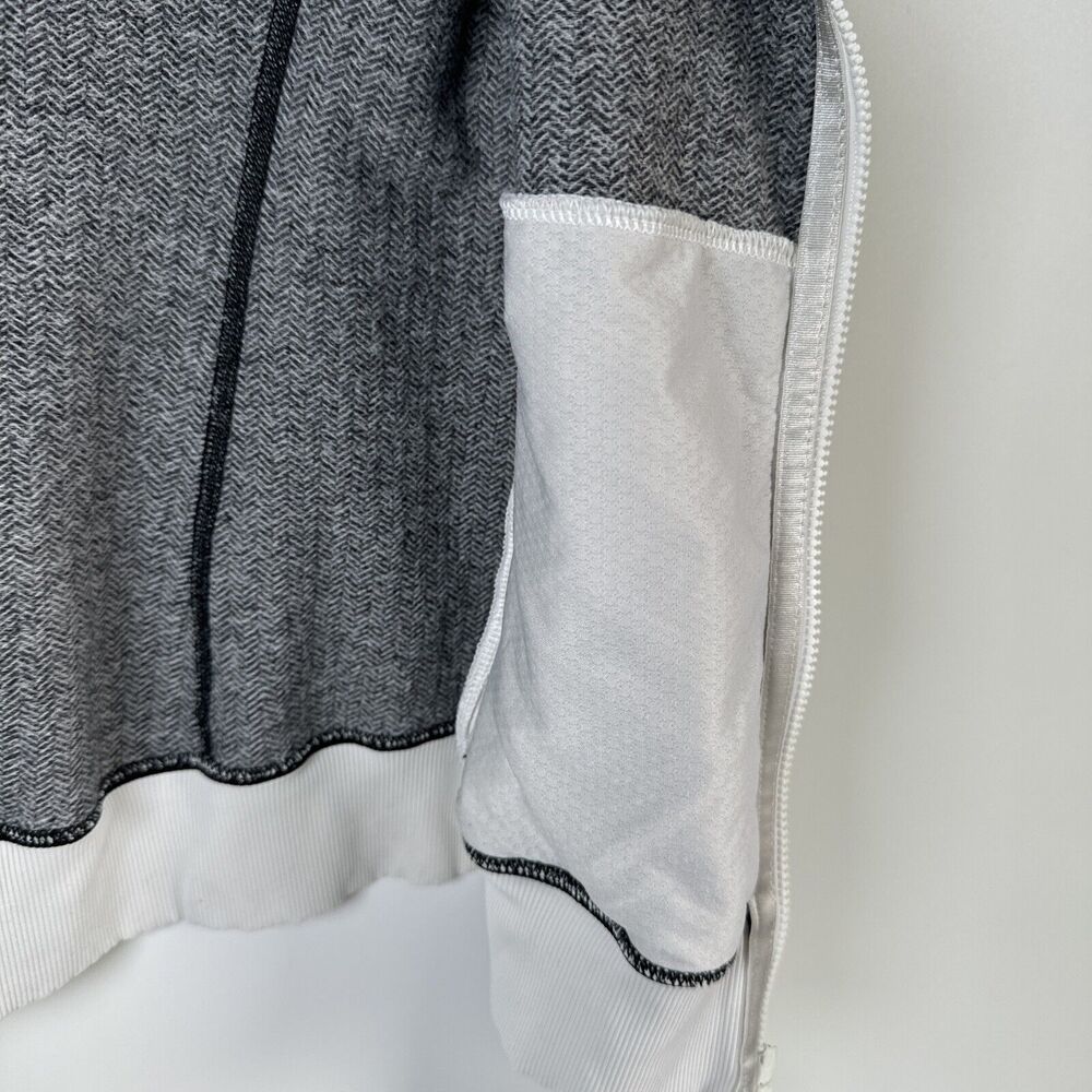 Lululemon Jacket Womens 8 Gray Herringbone Zip Up Athletic Yoga Fitted High Neck - Picture 11 of 16